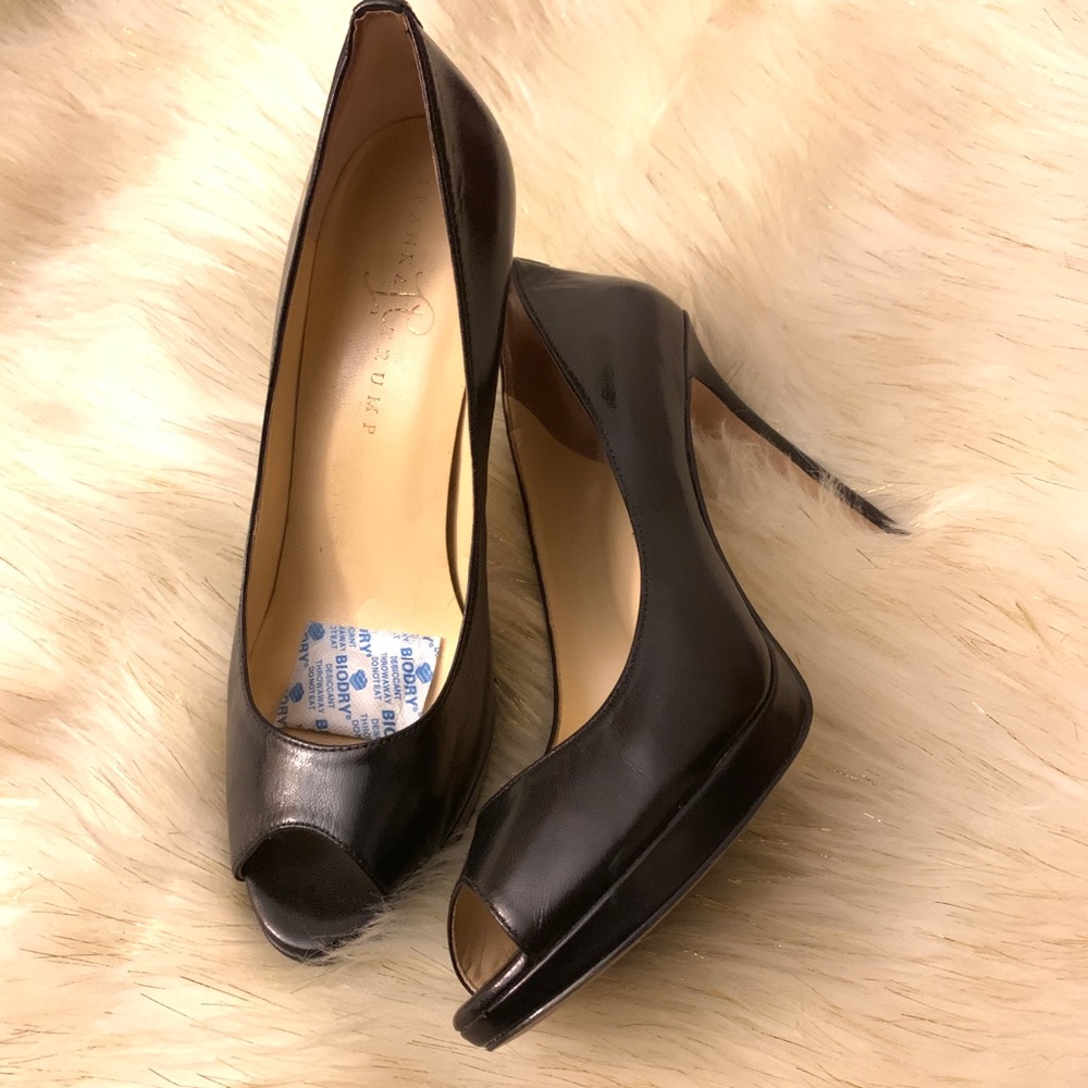 Ivanka Trump Heels Black Size 8.5
